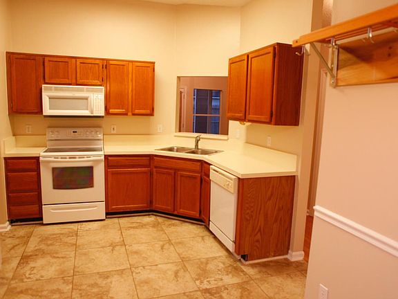 4th image of 12340 Sondra Cove Ct