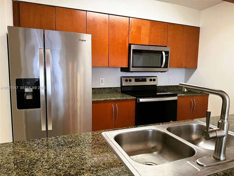 1200 Brickell Bay Dr #3903 — Photo 7