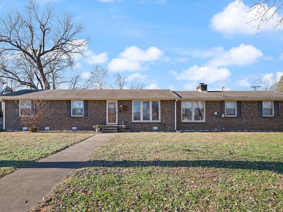 1st image of 640 Denver Dr
