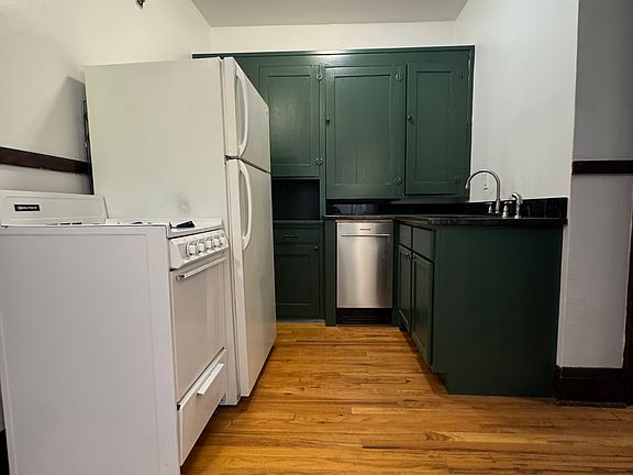5th image of 1023 Grand Ave APT 2