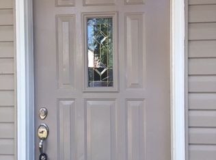 108 Robbin Dr, Romeoville, IL 60446