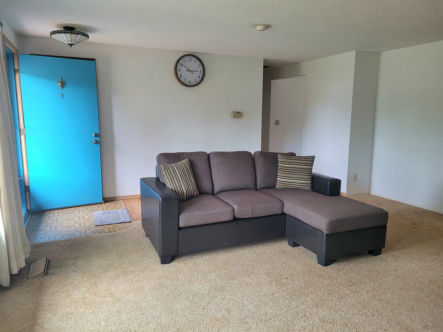 3 bed, 1500 sqft, $3,000 — Photo 2