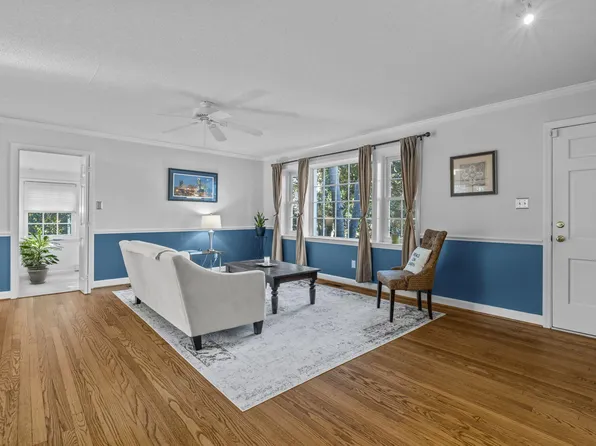 3423 Redbud Ln, Raleigh, NC 27607