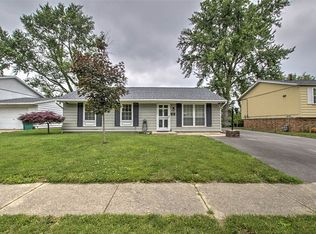 3278 Dove Dr, Decatur, IL 62526