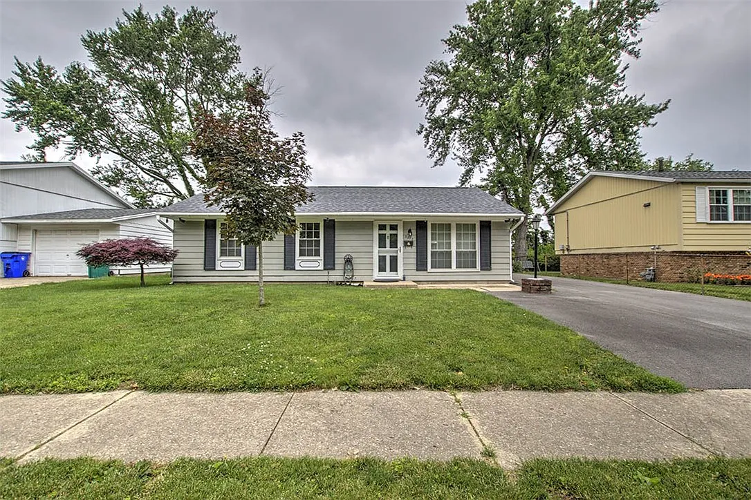 3278 Dove Dr photo 1
