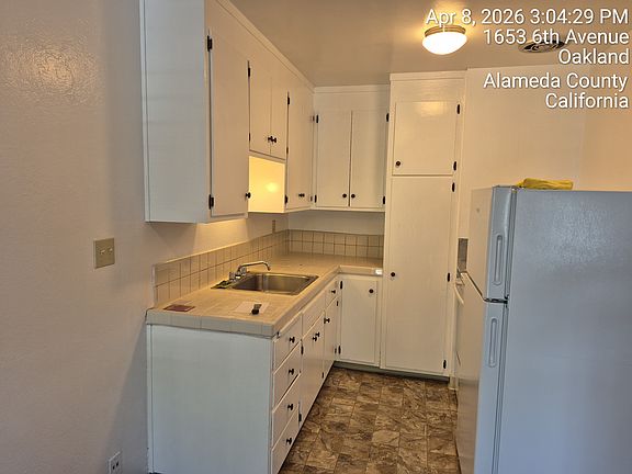 2nd image of 605 E 17th St APT 23