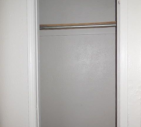4th image of 216 E Tonhawa St APT 1
