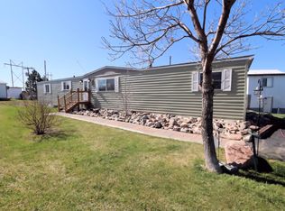 14294 Painted Woods Dr, Williston, ND 58801