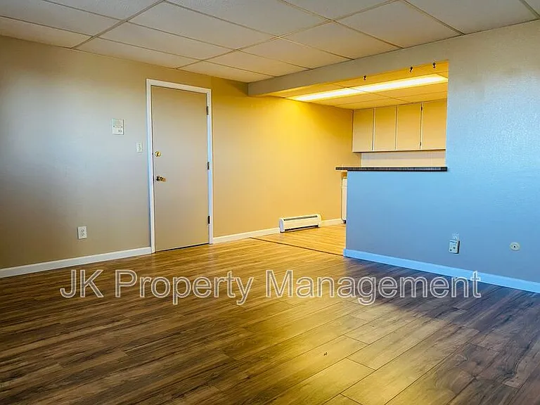 1401 2b St S #21 — Photo 5