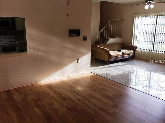 5th image of 54 Emerald Bay Dr