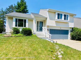 5734 Barren Dr, Lansing, MI 48911