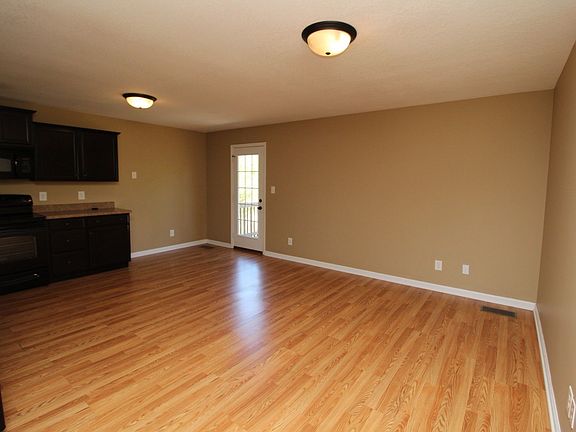 2nd image of 1731 Thistlewood Dr APT D