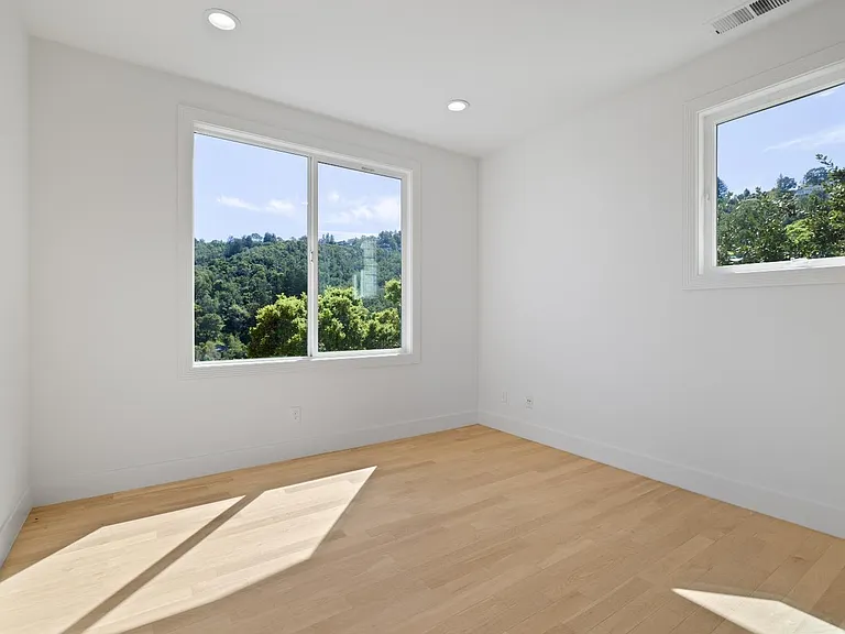 43 Baywood Ter — Photo 14