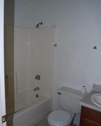 Bathroom1