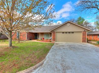209 Wimbledon Rd, Midwest City, OK 73130