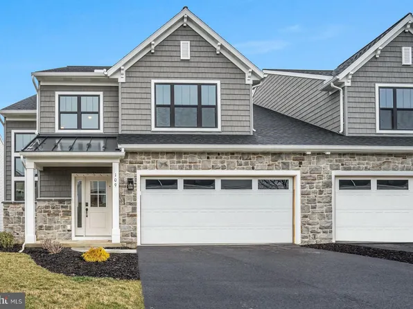 109 Village Dr, Millersville, PA 17551