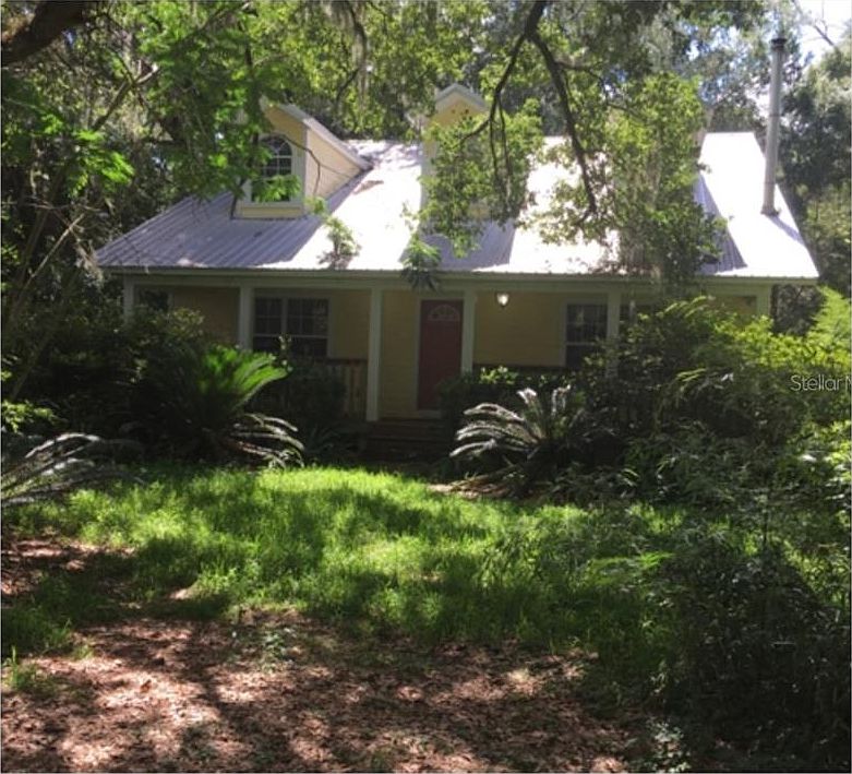 1st image of 423 NW 202nd St