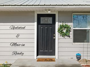 1201 California St, Gooding, ID 83330