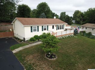 6 Imperial Ln, Stuyvesant, NY 12173