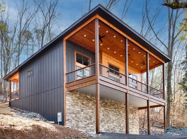 437 Shoreland Cir, Scottsboro, AL 35769