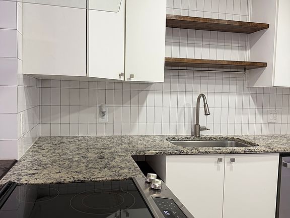 3rd image of 2286 Mexican Way APT 52