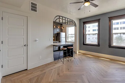 Floor plan 407