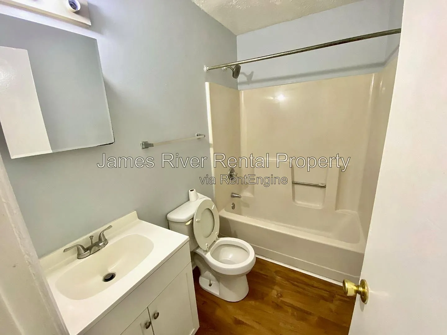 2 bed, 1.0 bath, 750 sqft, $785 — Photo 1