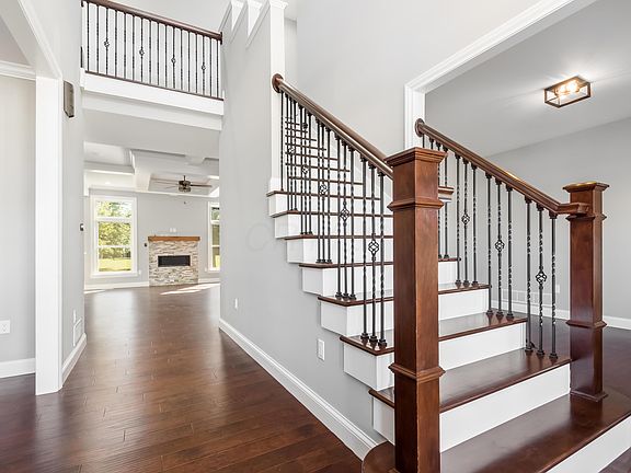5th image of 1414 Hickory Gate Dr