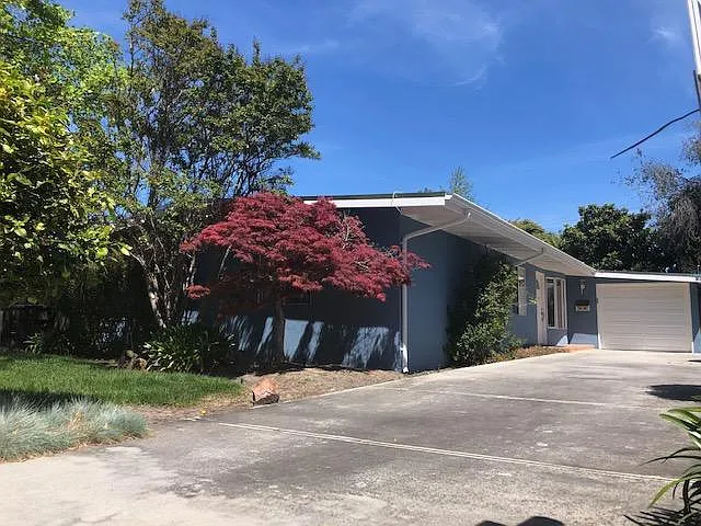 2306 Jane Ln