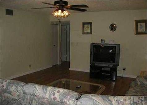 4th image of 181 SW South River Dr APT 107