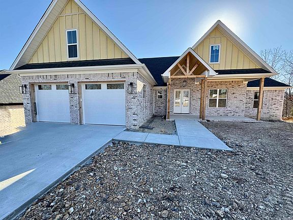 2nd image of 1013 Fern Rdg