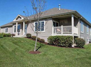21673 S Weather Edge Cir, Lannon, WI 53046