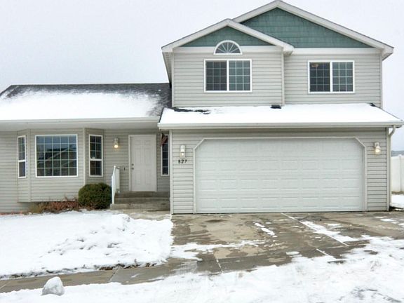 2nd image of 827 N Kelsea St
