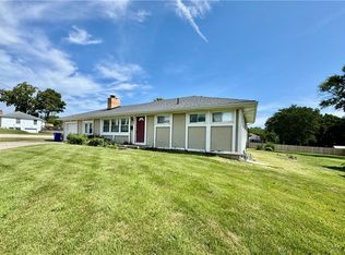 5821 Rosehill Rd, Shawnee, KS 66216
