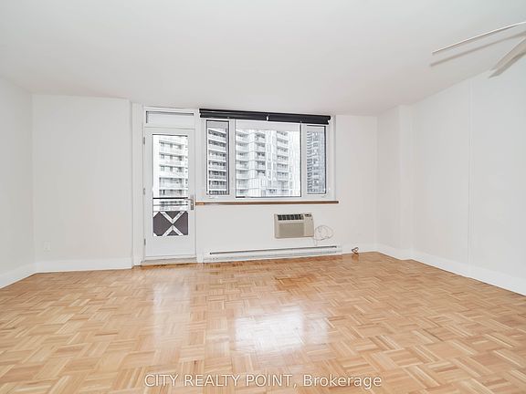 3rd image of 55 Isabella St #1204