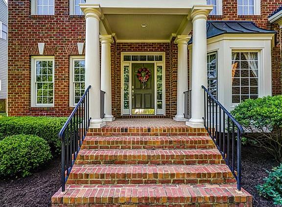 4th image of 4501 Country Lake Pl
