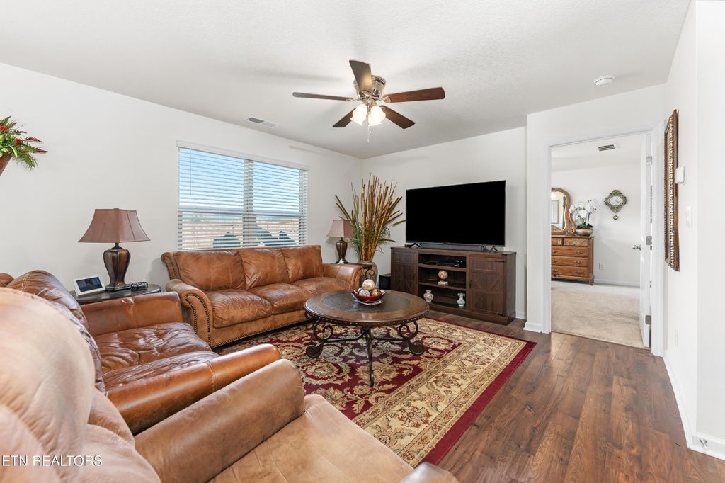 180 Crescent Cir, Niota, TN - View 3