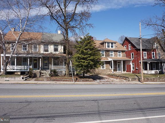 3rd image of 314 W Lincoln Hwy