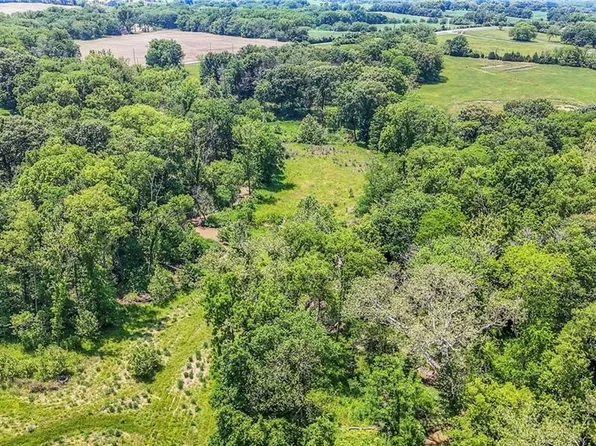 3800 NW 100th St, Kansas City, MO 64154