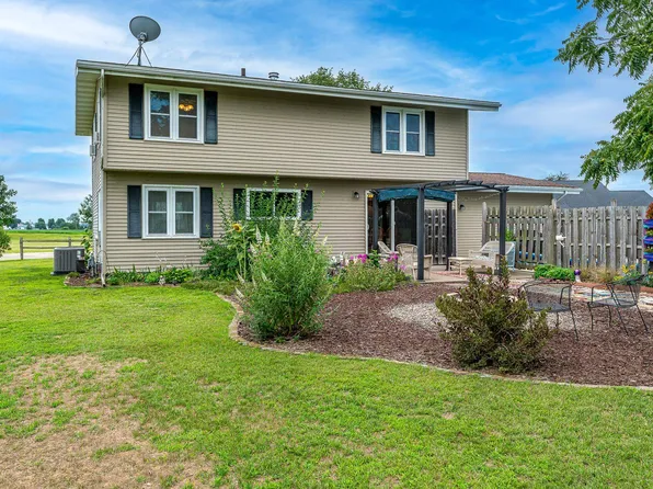 5511 Squire Cir, Thomson, IL 61285