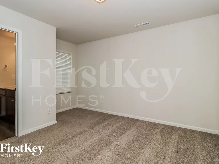 2092 Cypress Village Dr NW — Photo 12