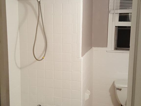 3rd image of 4444 Oakmont St #2