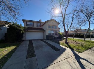 2300 Bastona Dr, Elk Grove, CA 95758
