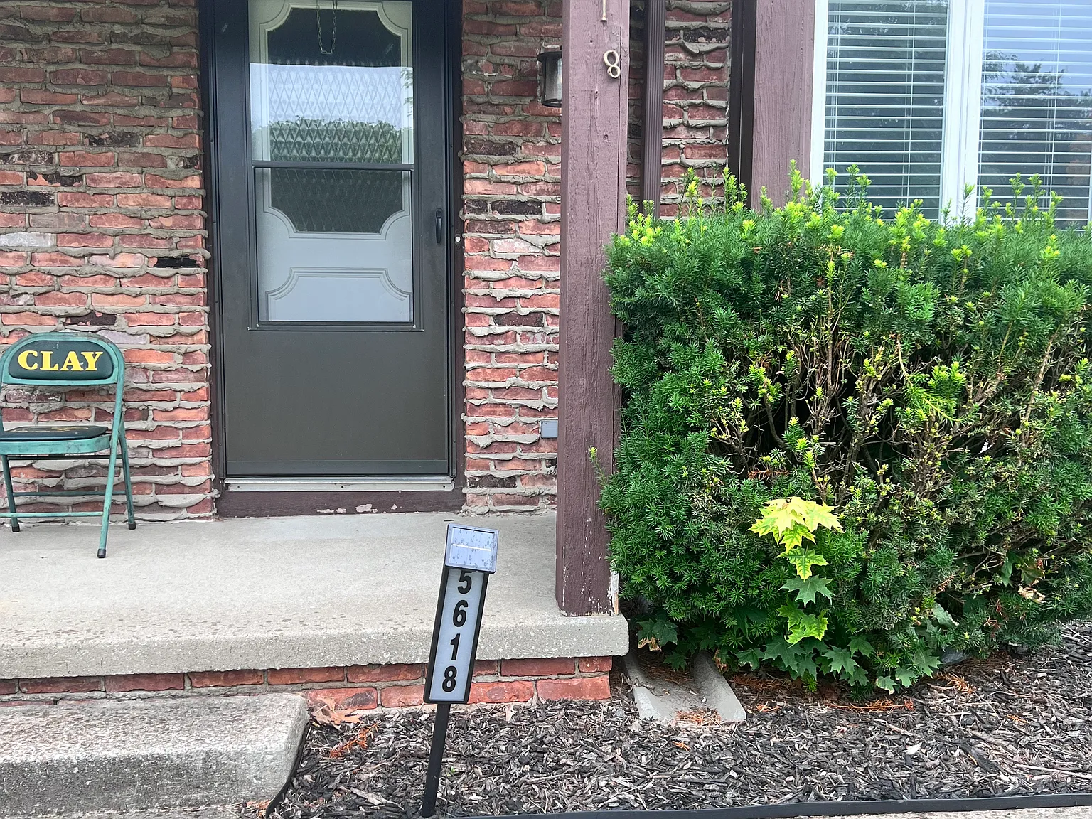 5618 Cresthaven Ln — Photo 3