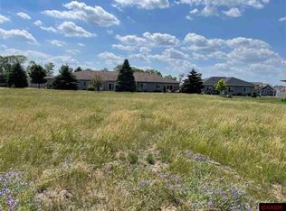 2026 Pratt Cir, Saint Peter, MN 56082