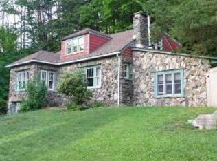 340 Thais Rd, Averill Park, NY 12018