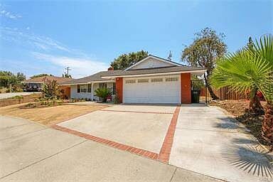 3rd image of 1908 Vascones Dr