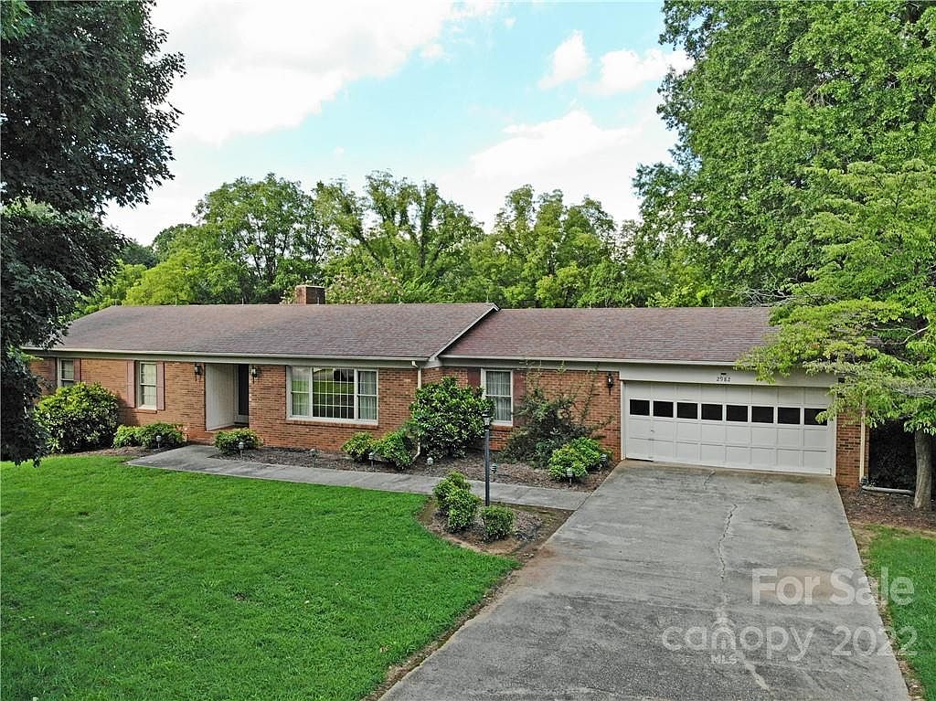 2982 Peachtree St, Claremont, NC 28610 | Zillow
