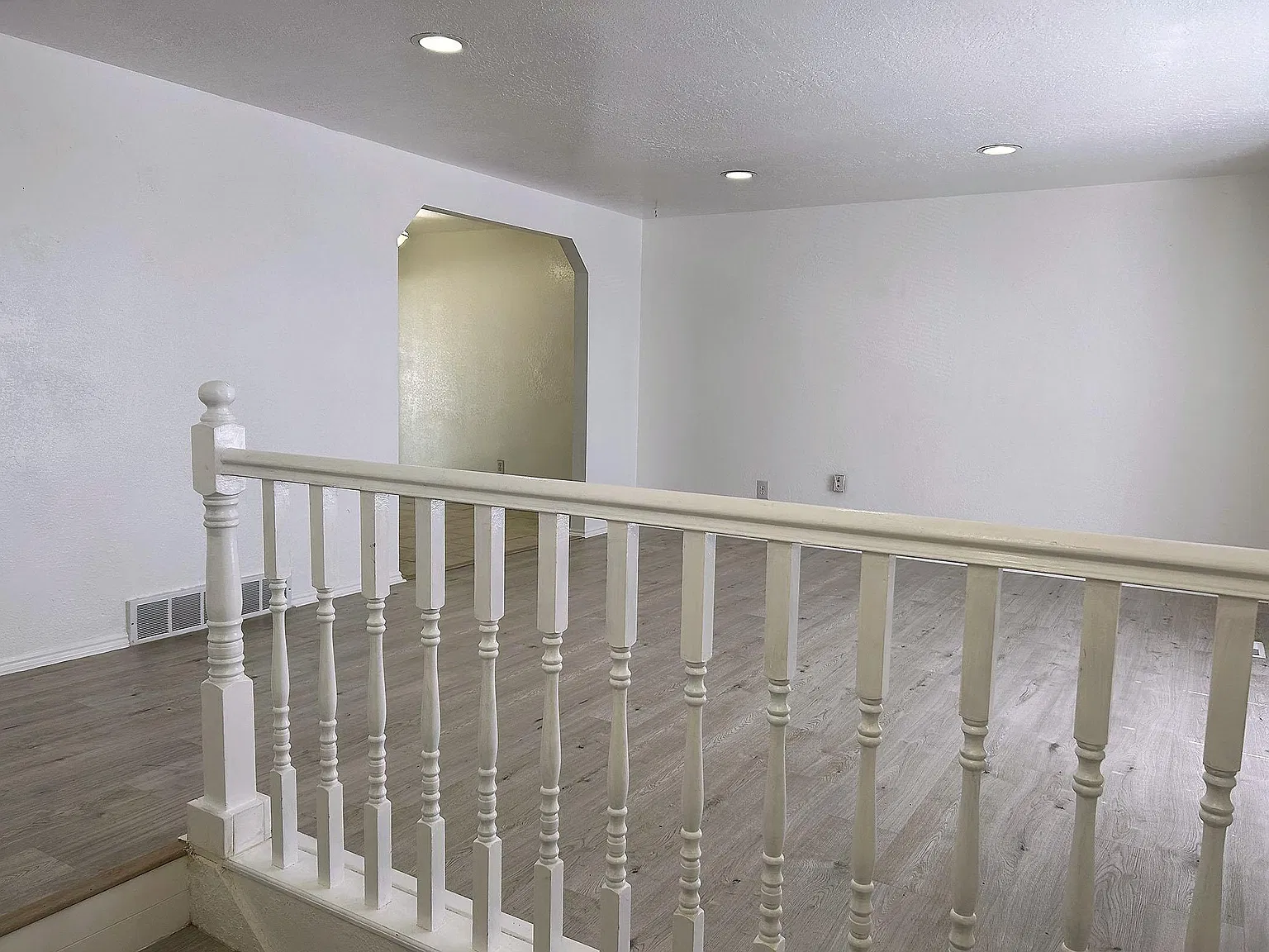 4 bed, 1605 sqft, $2,285 — Photo 2