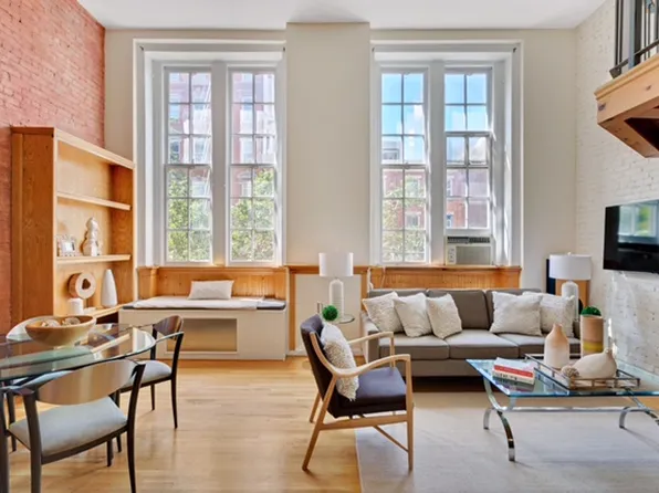 29 King St APT 2H, New York, NY 10014